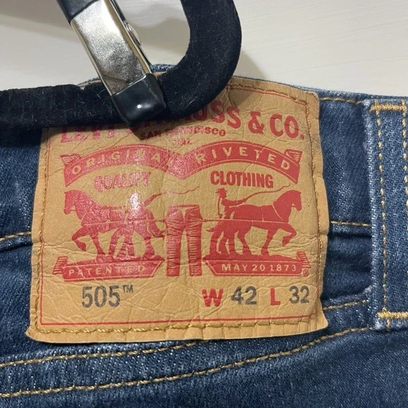 Levis 505 Jeans Waterless Straight Regular Fit Blue Denim Mens 42x32 - Picture 3 of 6